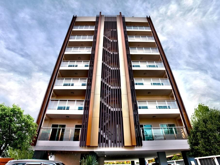 The Aim Sathorn 10