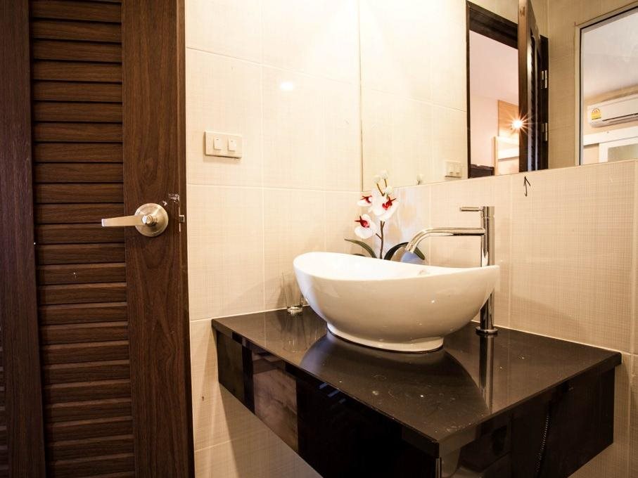 The Aim Sathorn 12