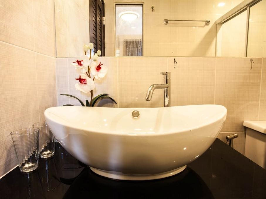 The Aim Sathorn 8