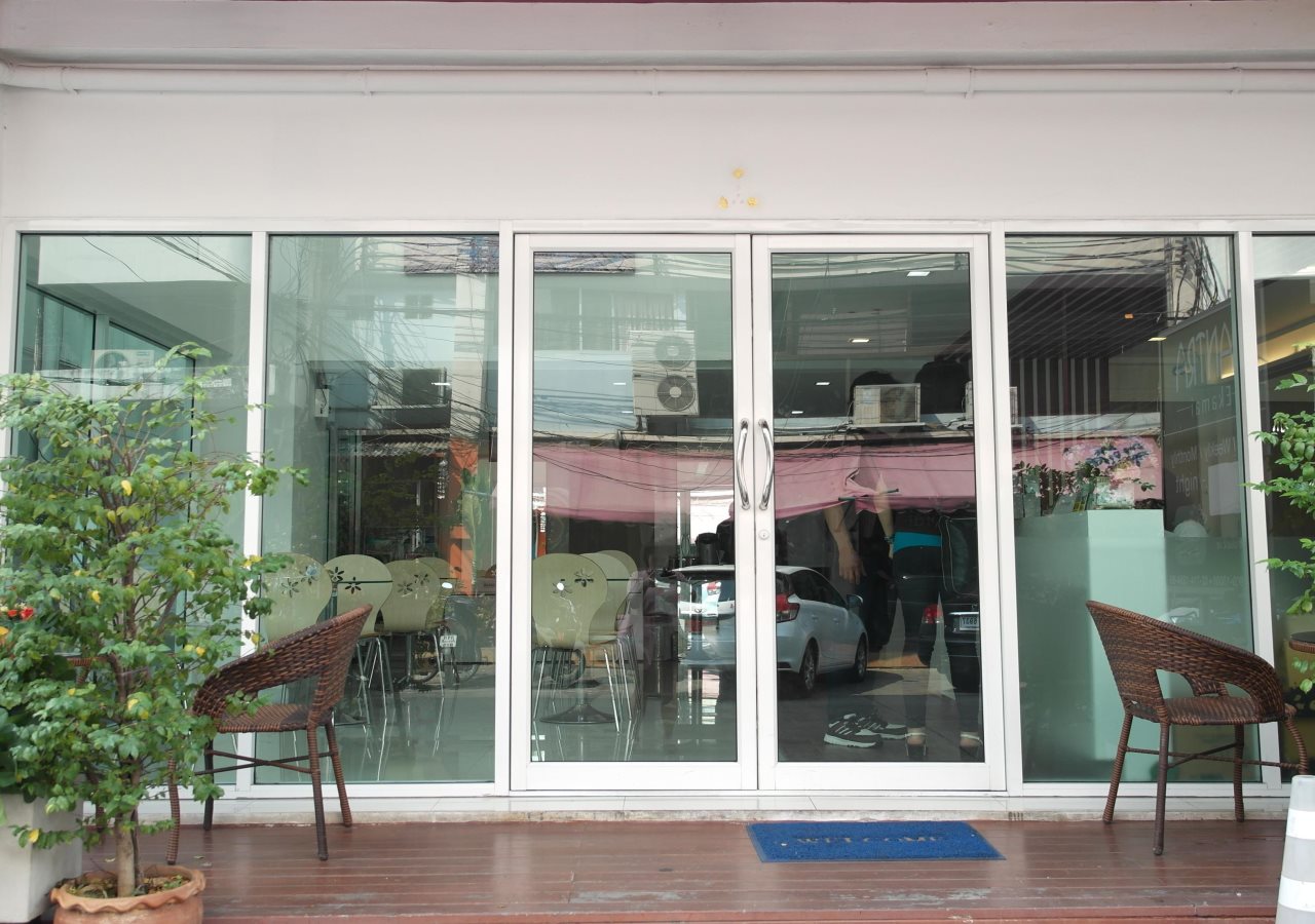 Nantra Ekamai, Bangkok 11