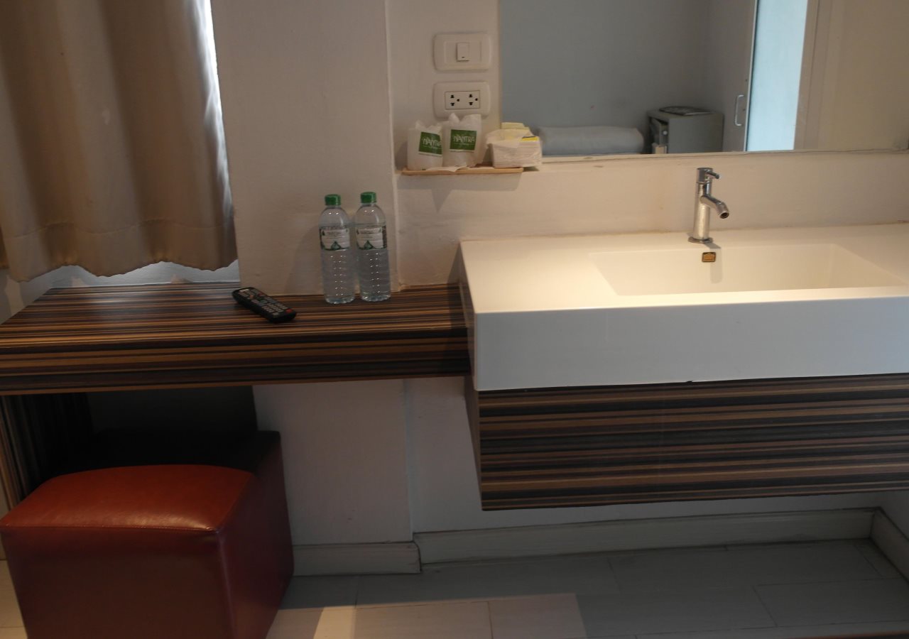 Nantra Ekamai, Bangkok 7