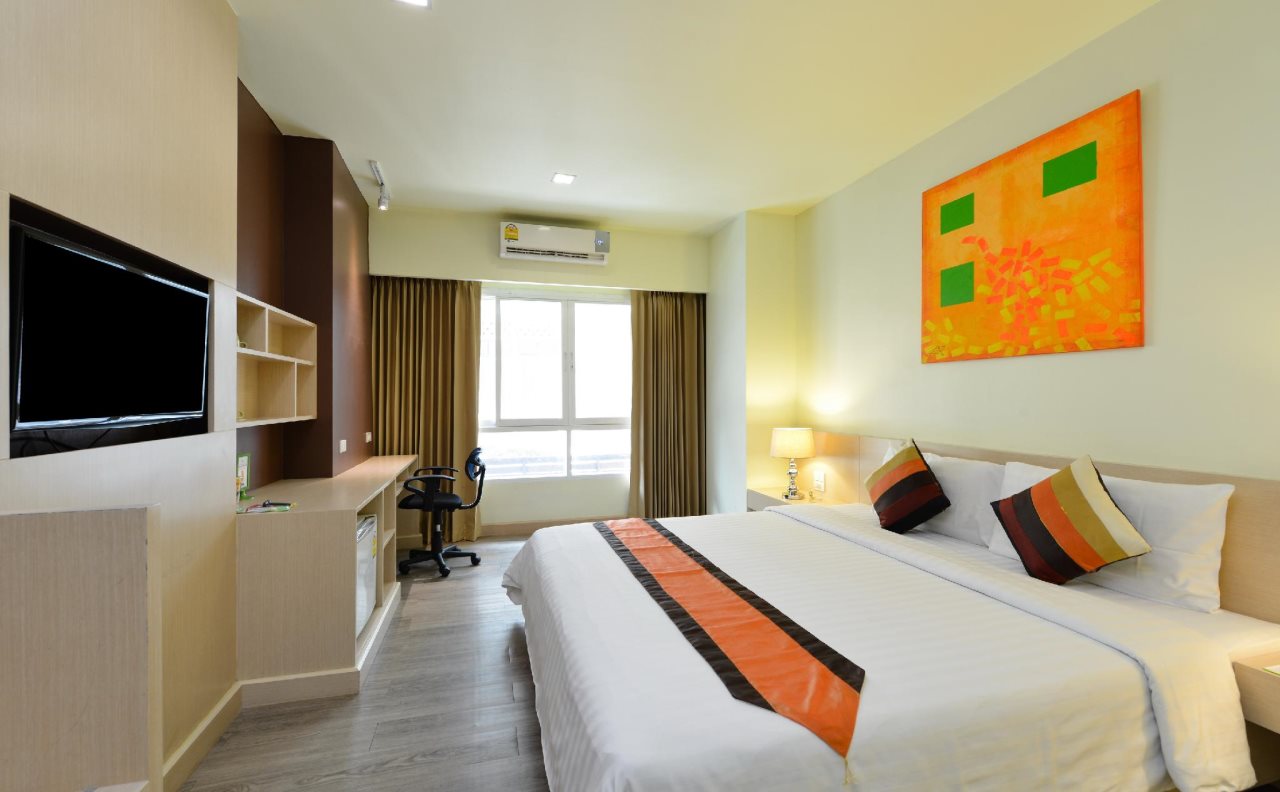 ICheck Inn Gems Center Silom 1