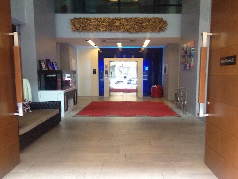 ICheck Inn Gems Center Silom 13