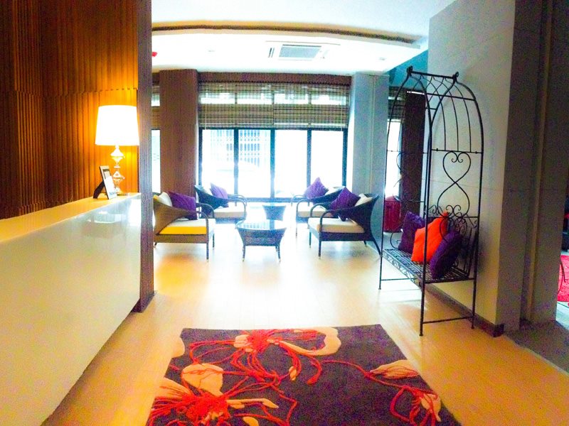 ICheck Inn Gems Center Silom 3