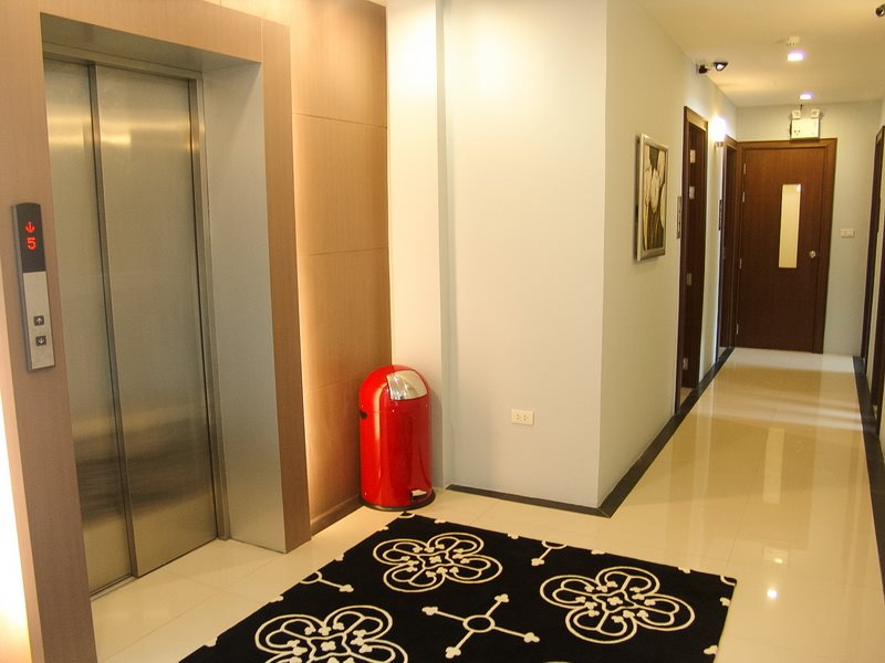 ICheck Inn Gems Center Silom 8