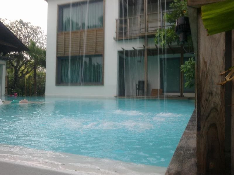 Paragon Inn 5