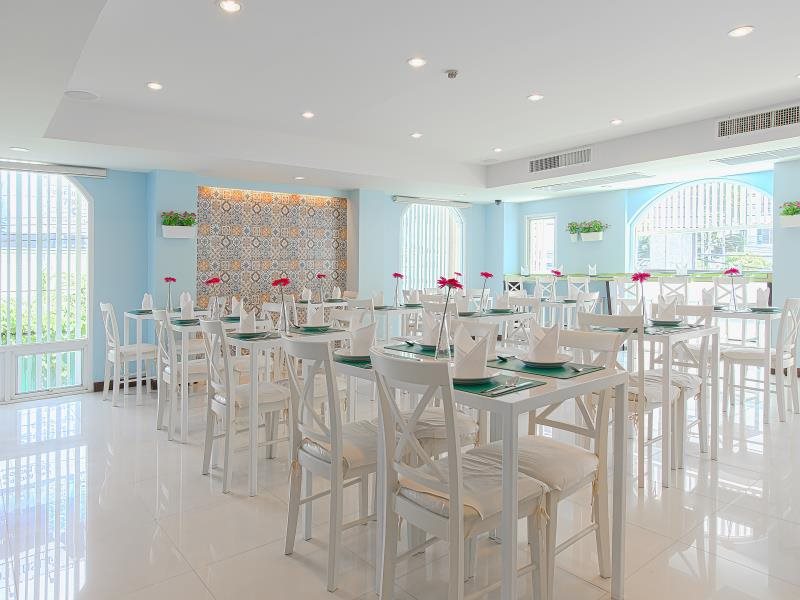 Oakwood Hotel & Residence Bangkok 23