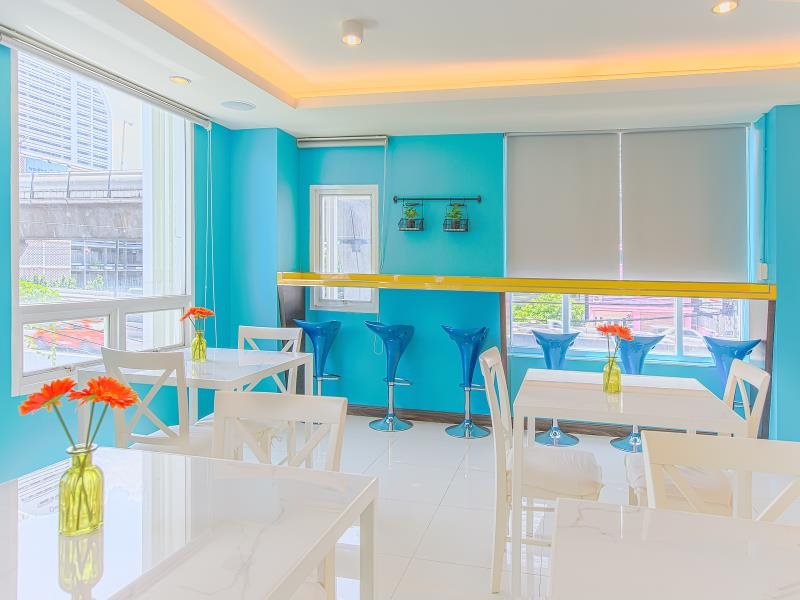 Oakwood Hotel & Residence Bangkok 3
