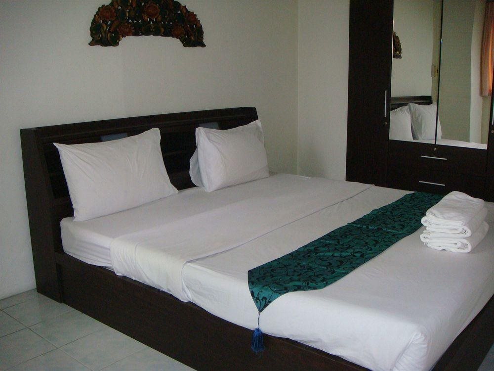 King Royal Garden Inn 9