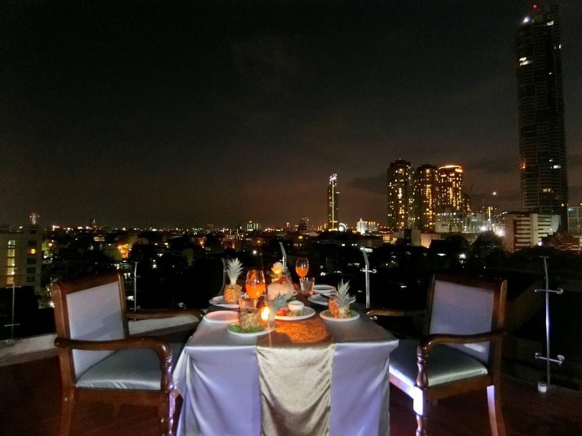 Miloft Sathorn Hotel 23