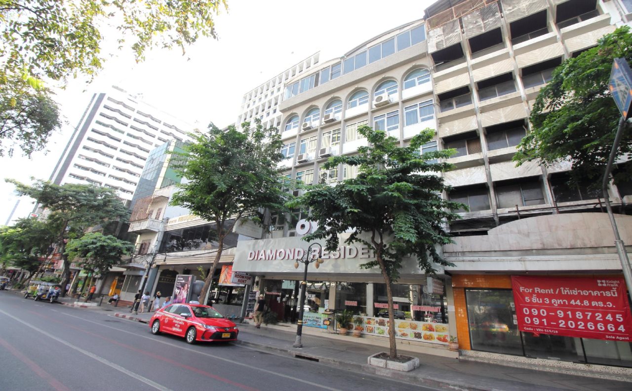 OYO 102 Diamond Residence Silom 10