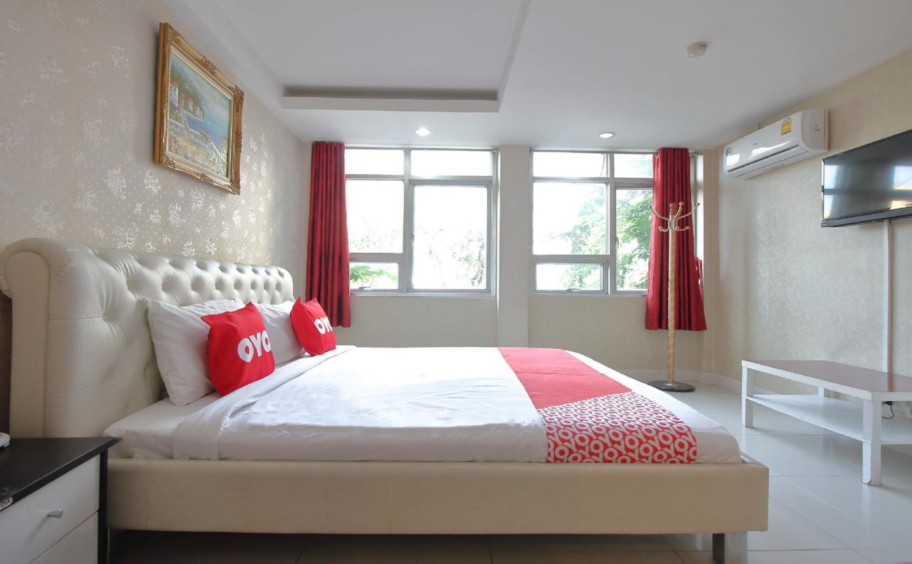 OYO 102 Diamond Residence Silom 15