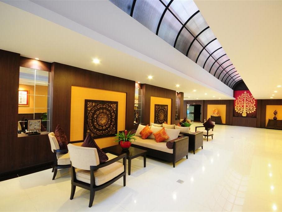 Boss Suites Nana Hotel 1