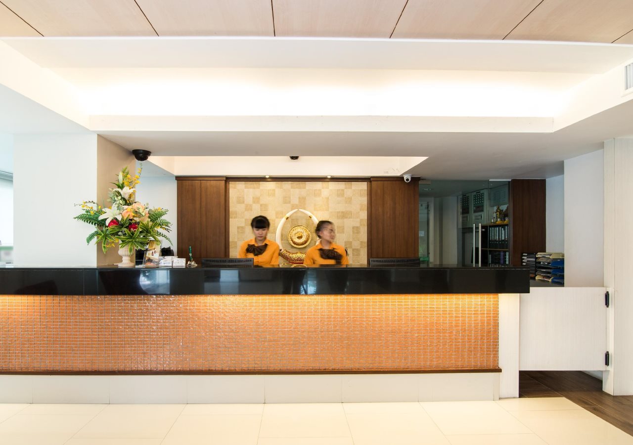 Avion Village 10