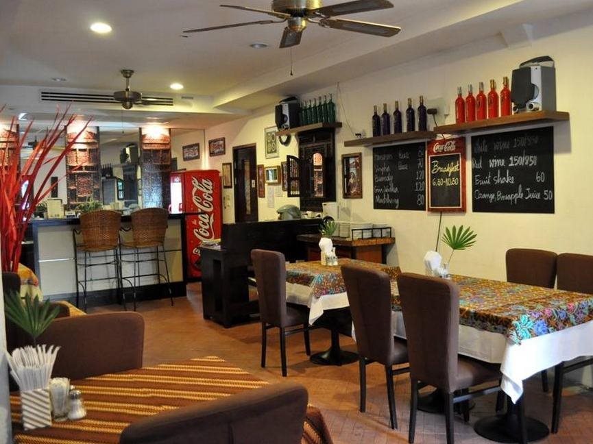 Drop Inn Bangkok 12