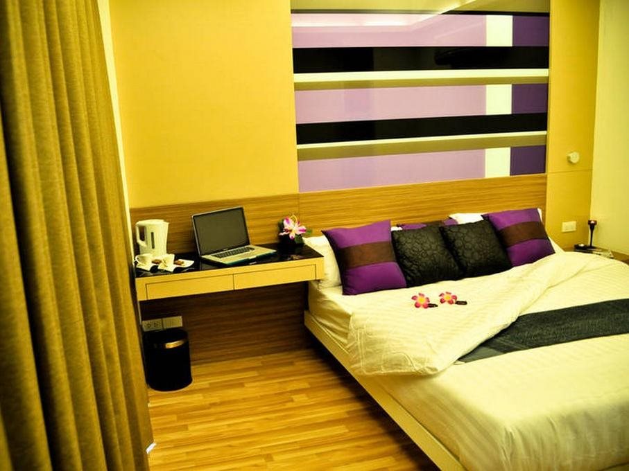 Studio Asoke 22