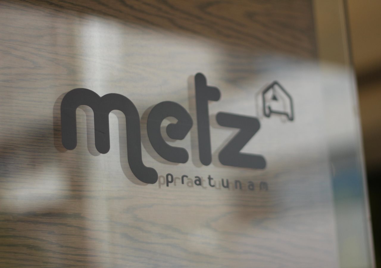 Metz Pratunam 16