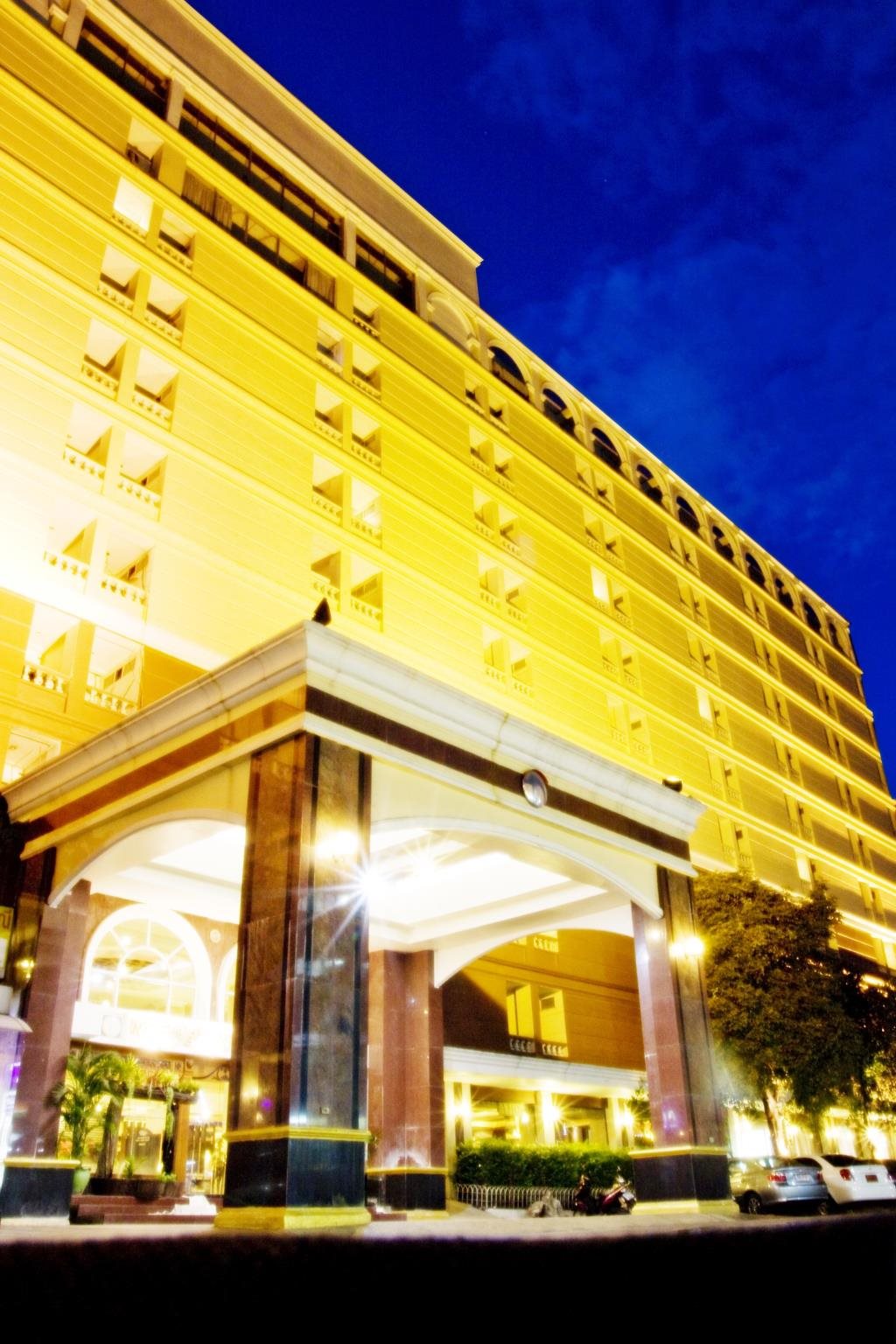 Niran Grand Hotel 6