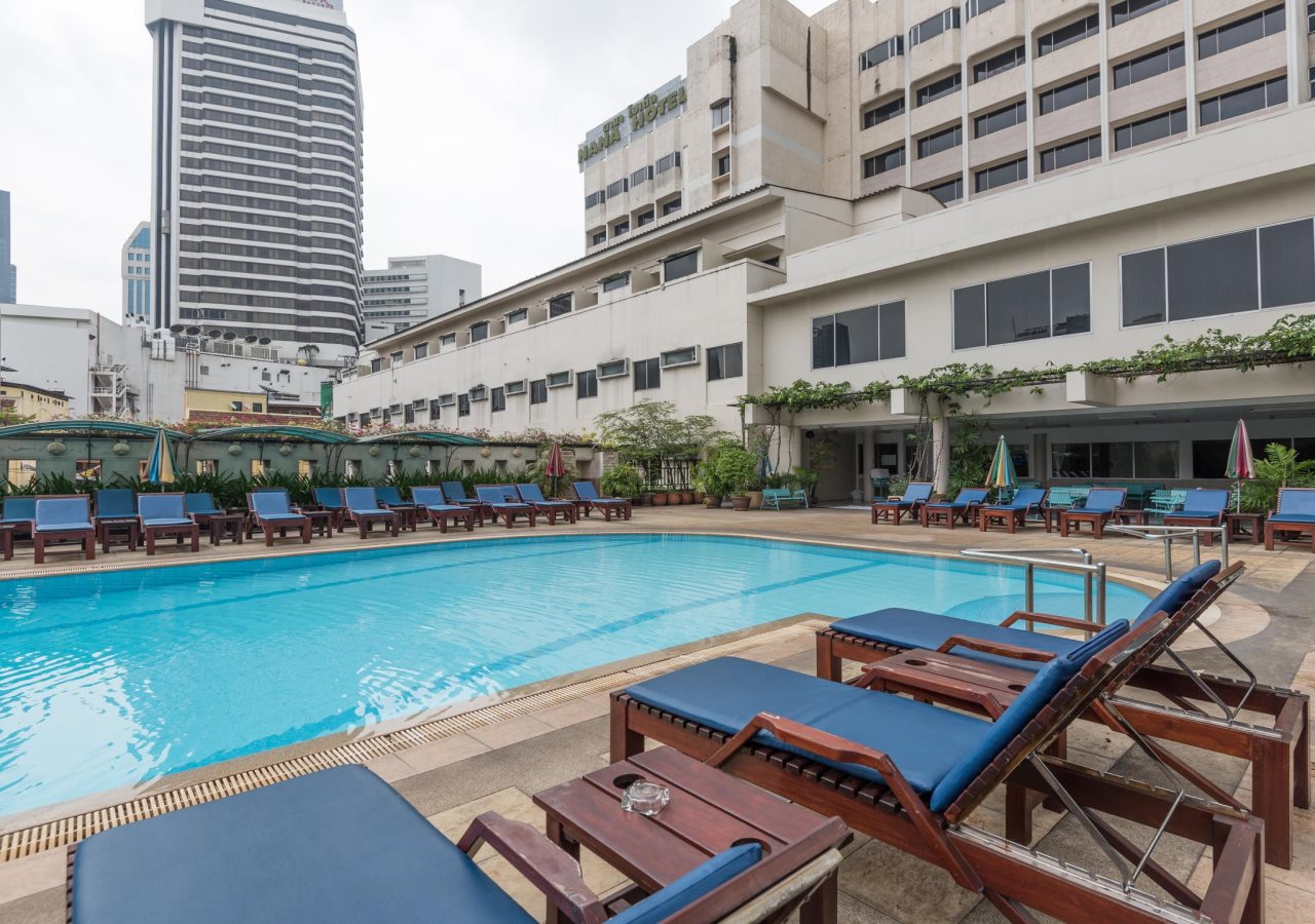 Nana Hotel 1
