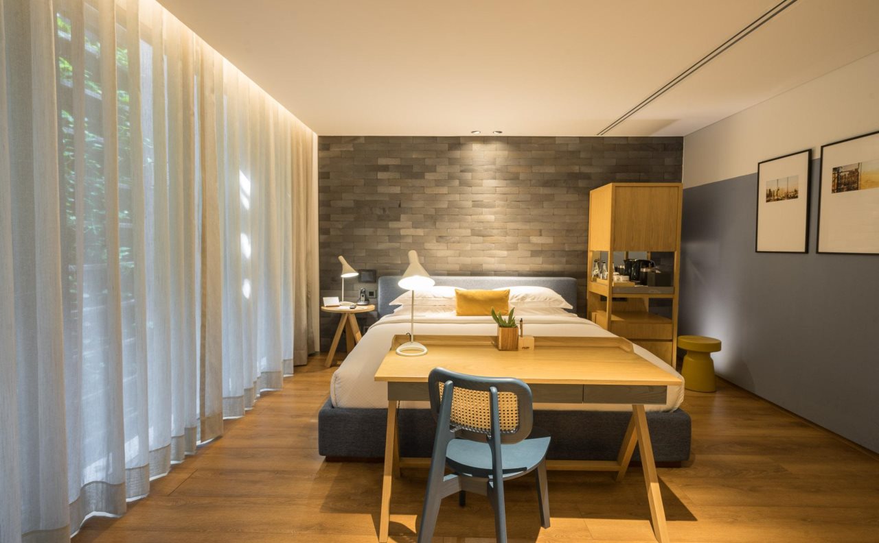 Ad Lib Bangkok 13
