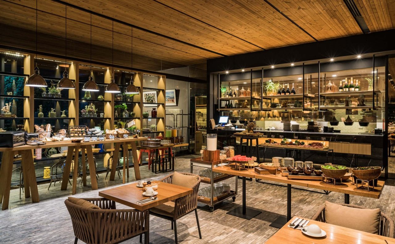 Ad Lib Bangkok 23