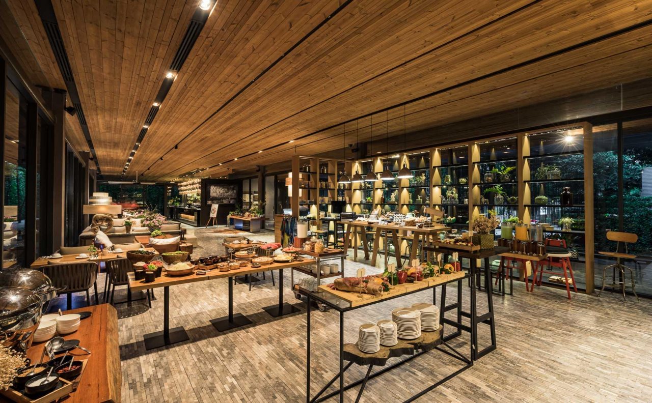 Ad Lib Bangkok 24