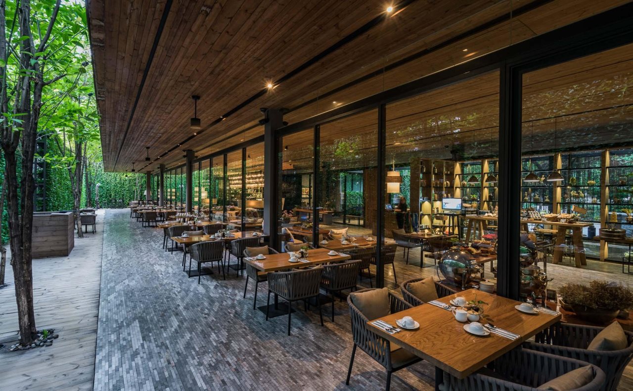 Ad Lib Bangkok 7