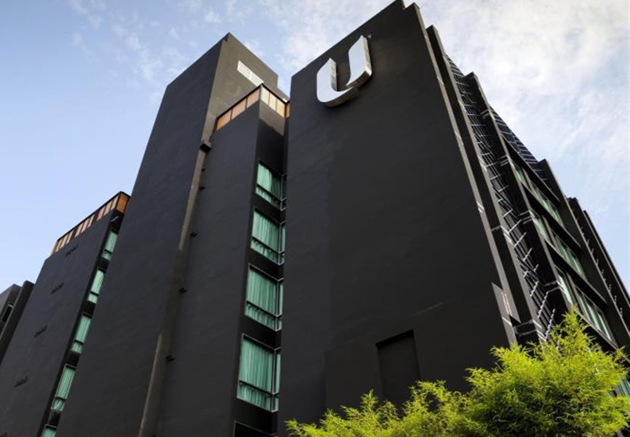 RakYim Siam 1