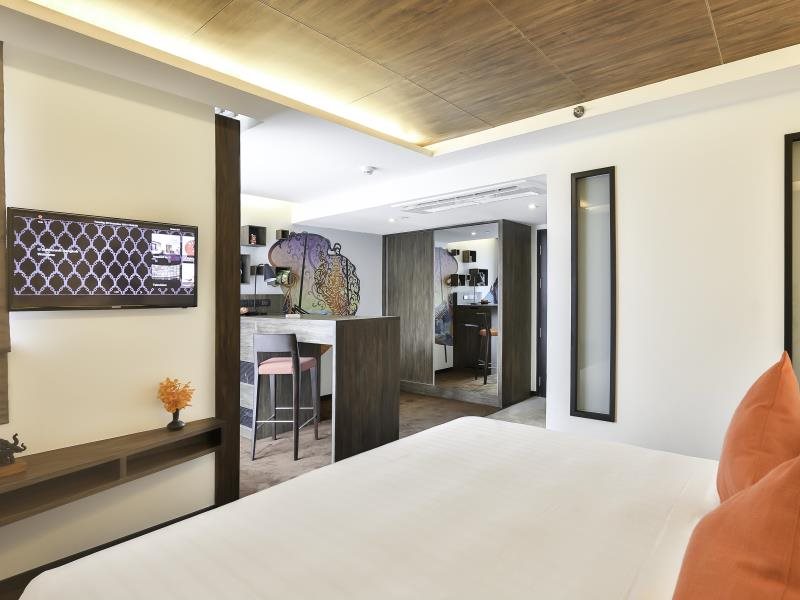 RakYim Siam 4