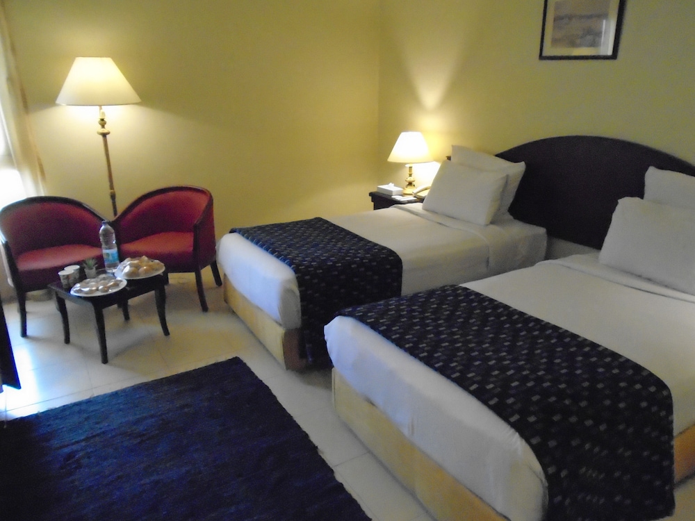 Grand Pyramids Hotel 7