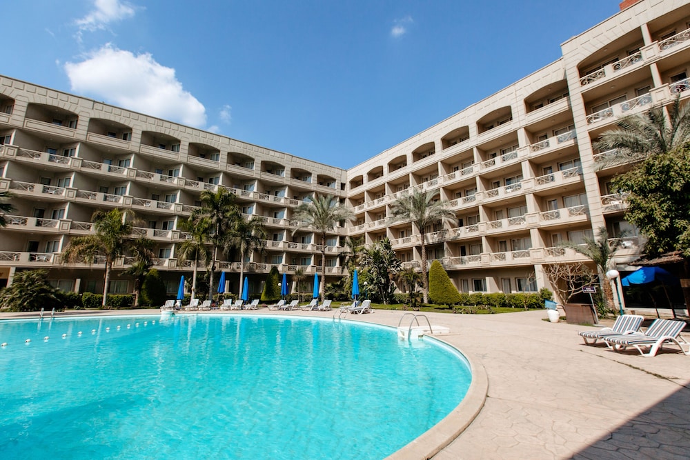 Grand Pyramids Hotel 14