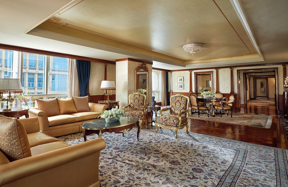 Four Seasons Cairo at the First Residence 9