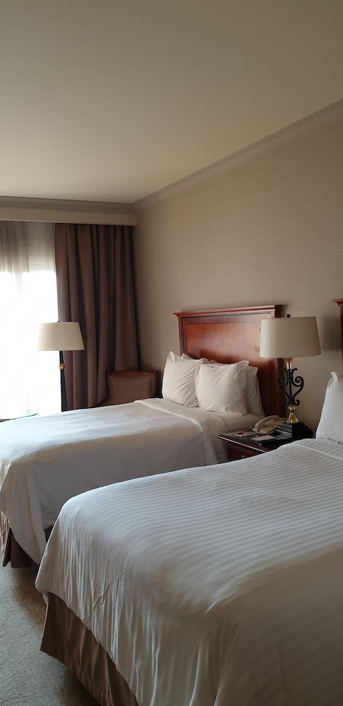 Cairo Marriott Hotel & Omar Khayyam Casino 15