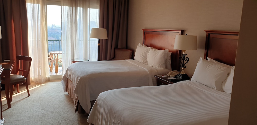 Cairo Marriott Hotel & Omar Khayyam Casino 13
