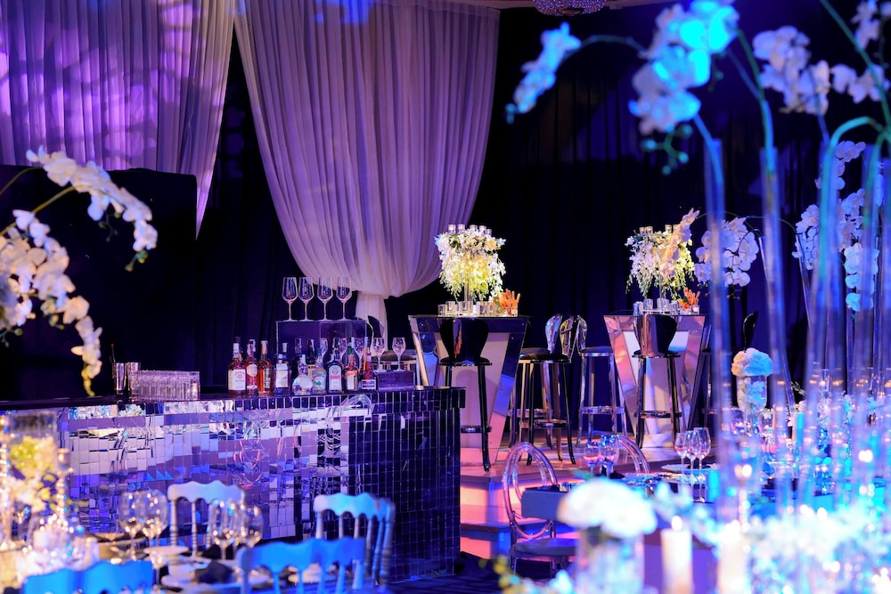 Cairo Marriott Hotel & Omar Khayyam Casino 10