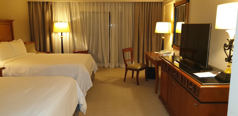 Cairo Marriott Hotel & Omar Khayyam Casino 19