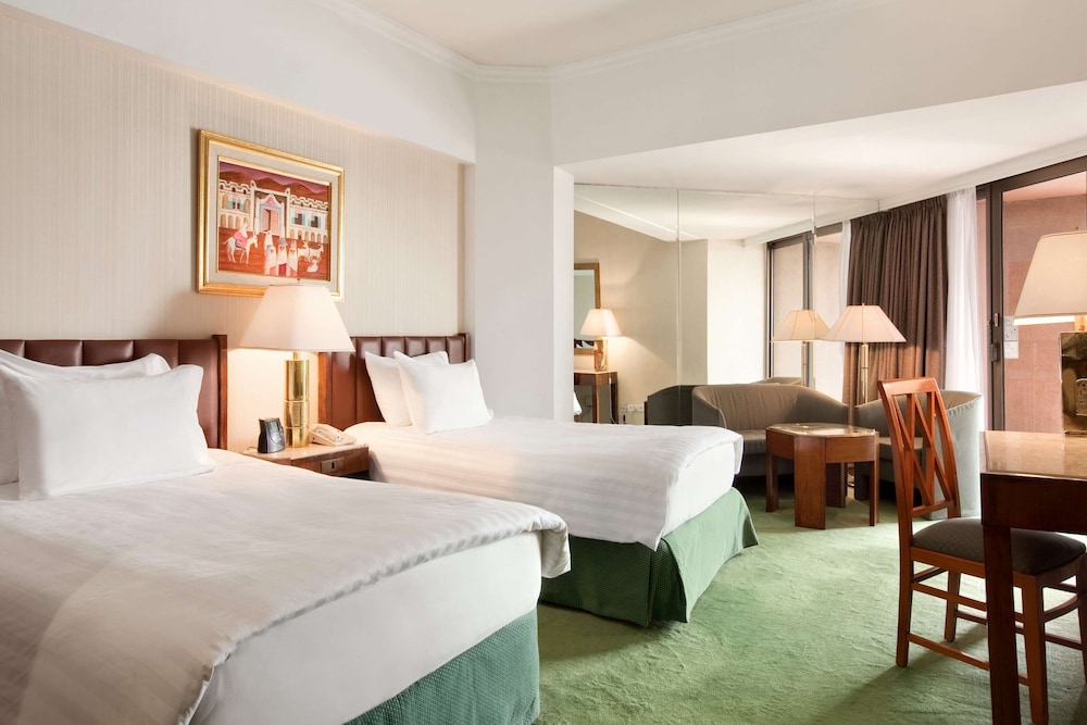 Ramses Hilton 14