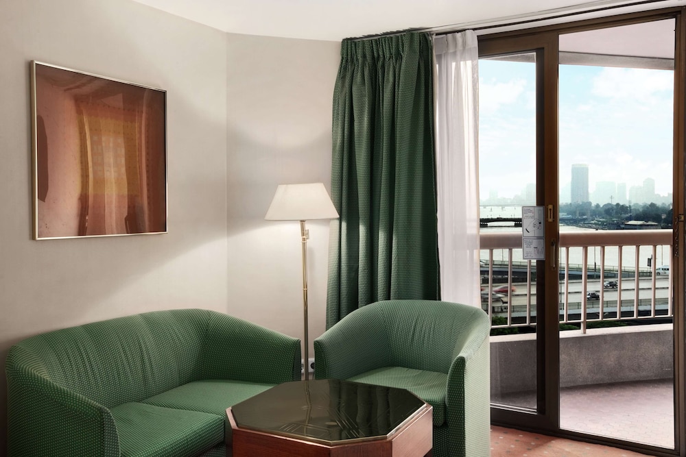 Ramses Hilton 13