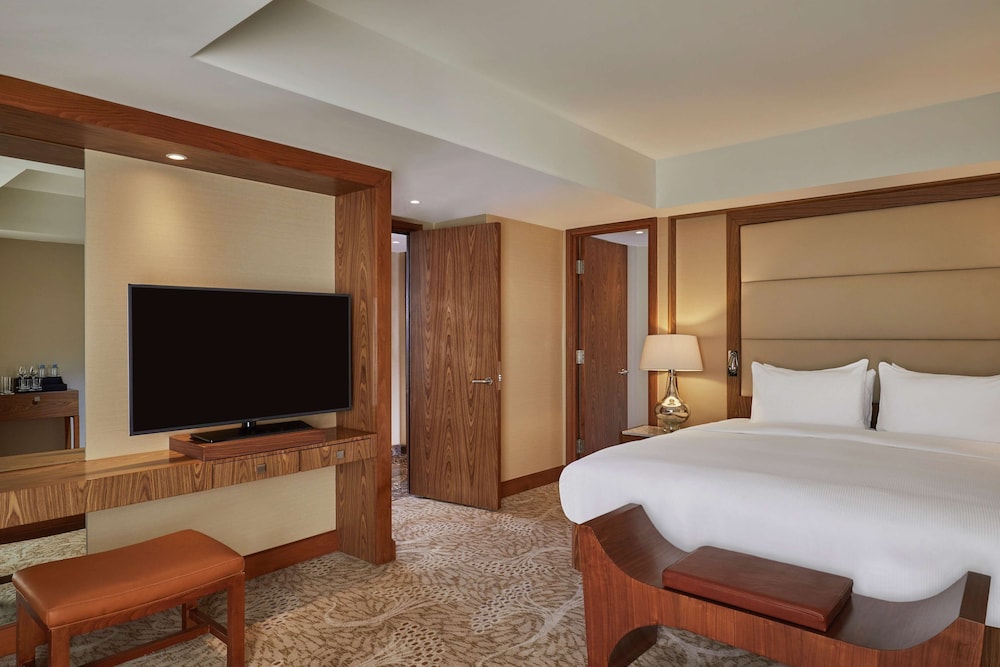 Ramses Hilton 19
