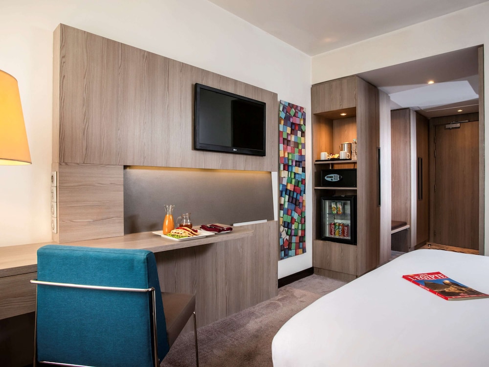 Novotel Cairo Airport 24
