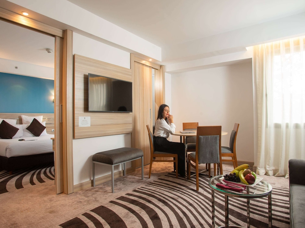 Novotel Cairo Airport 14