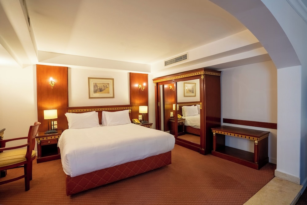 Azal Pyramids Hotel 18