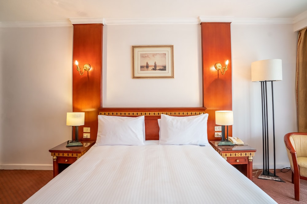 Azal Pyramids Hotel 9