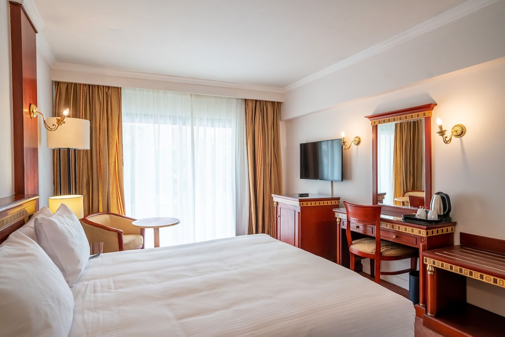 Azal Pyramids Hotel 15
