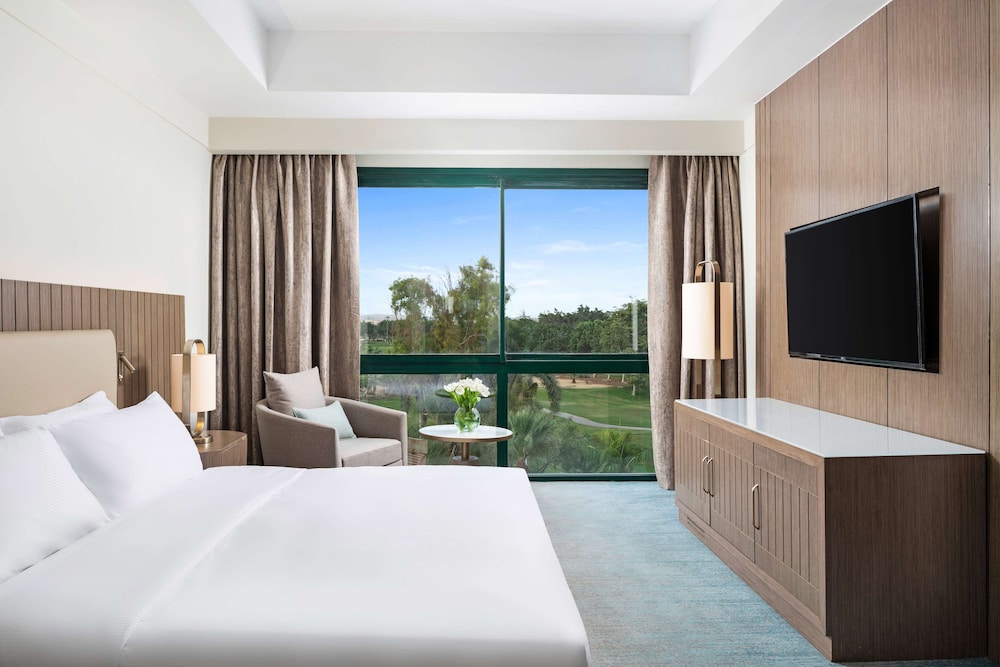 Hilton Pyramids Golf Resort 24