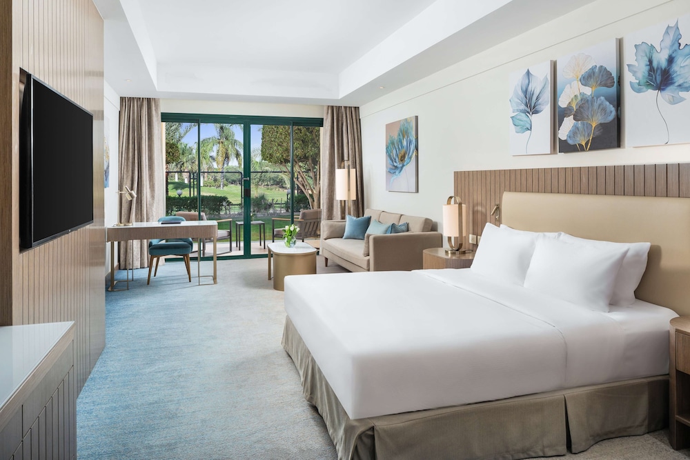 Hilton Pyramids Golf Resort 12