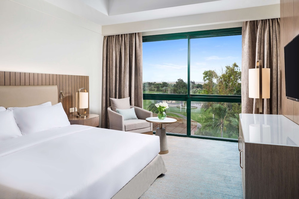 Hilton Pyramids Golf Resort 23