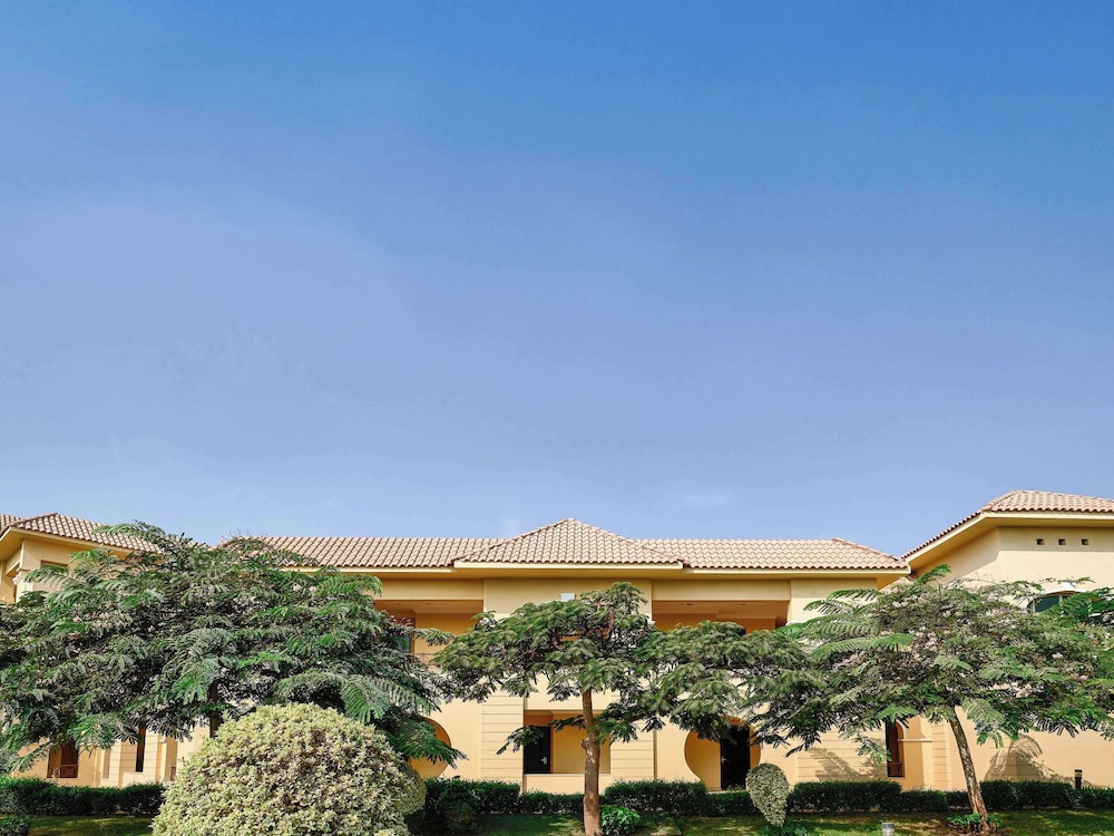 Mövenpick Cairo Media City 14