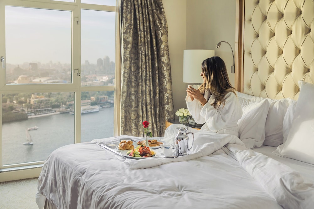 Four Seasons Hotel Cairo at Nile Plaza 5