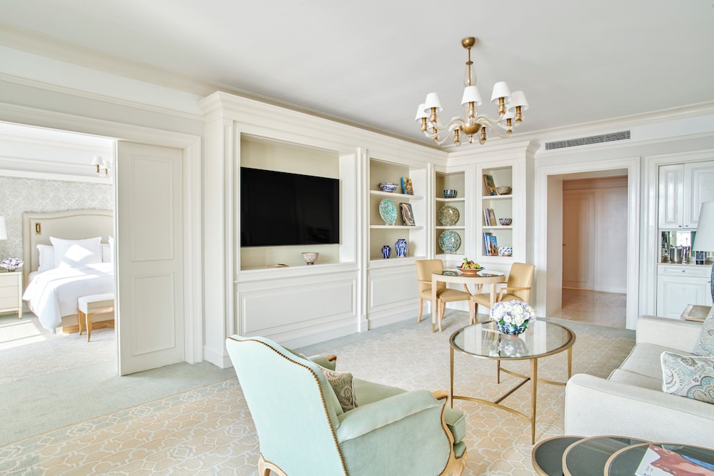 Four Seasons Hotel Cairo at Nile Plaza 13